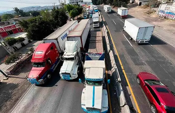 Persisten robos a camiones pesados