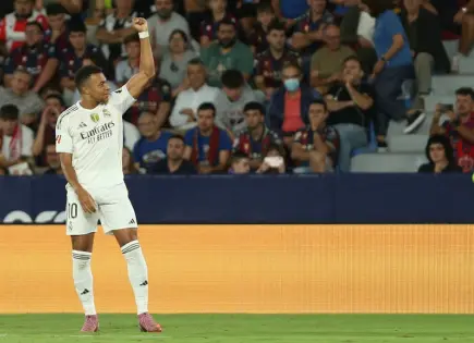 El Madrid vence a Levante con doblete de Mbappé El Madrid vence a Levante con doblete de Mbappé