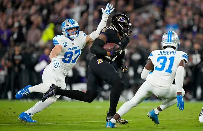 Sorprenden Leones a Cuervos 38-30