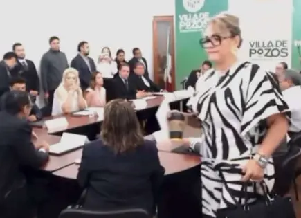 Video: Abandonan concejales Informe en Villa de Pozos por opacidad