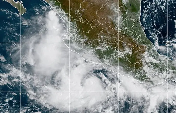 Alcanza Narda fuerza de huracán en el Pacífico