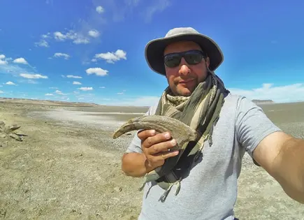 Descubren dinosaurio con poderosas garras Descubren dinosaurio con poderosas garras