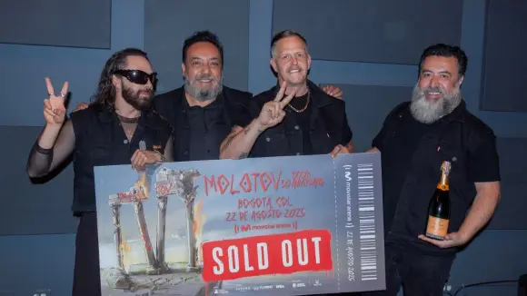 In-D: Molotov, XXX aniversario con llanta de refacción In-D: Molotov, XXX aniversario con llanta de refacción