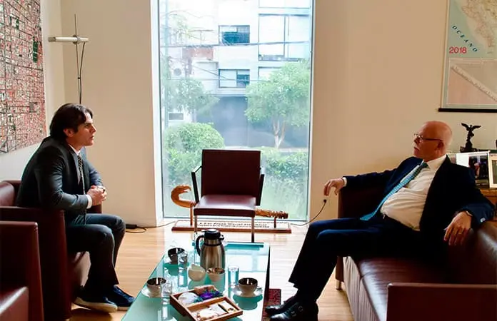 J. Carlos Valladares se entrevista con embajador alemán