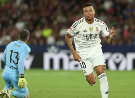 Real Madrid golea a Levante Real Madrid golea a Levante