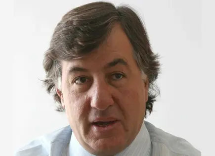 Adquiere empresario el 25% de Banamex