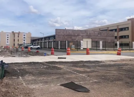 Ajustarán matrícula de la Rosario Castellanos