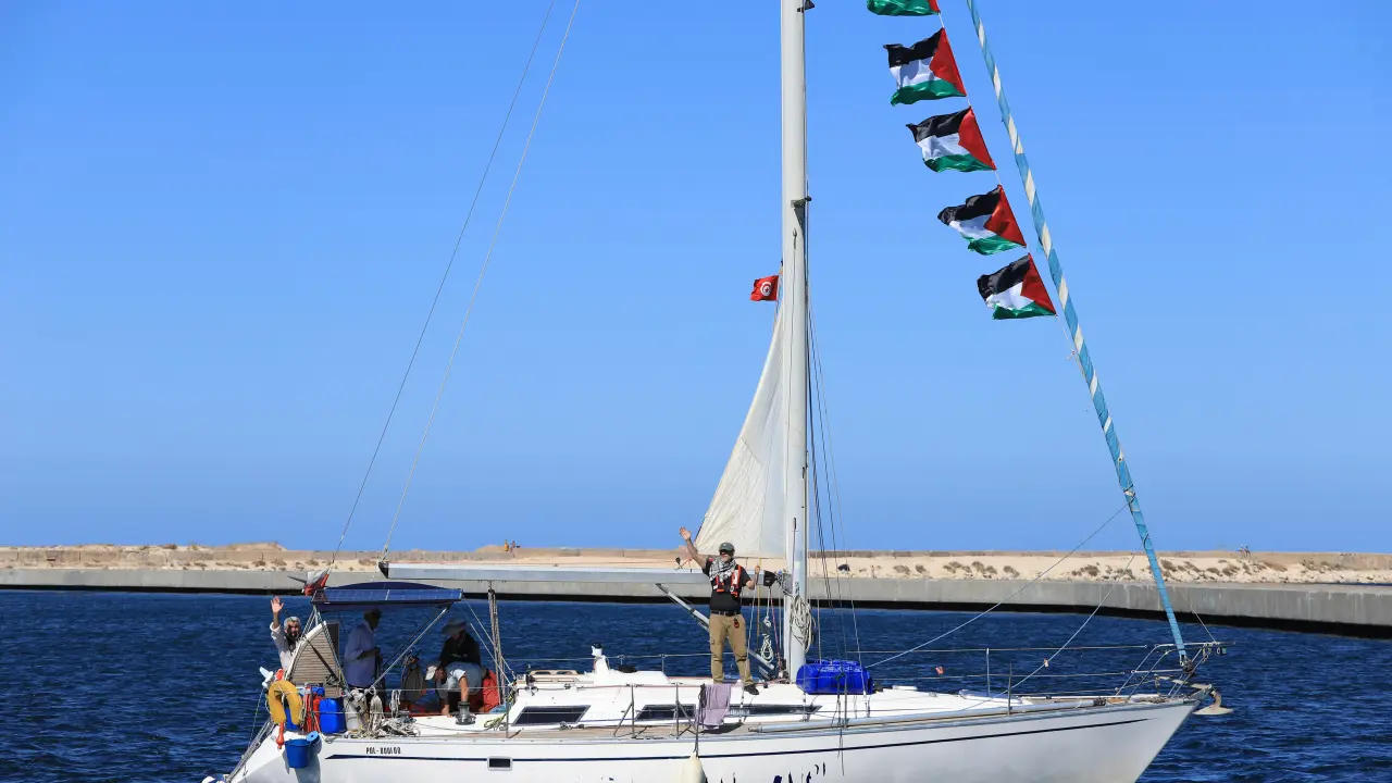 Flotilla Global Sumud atacada por drones al sur de Grecia