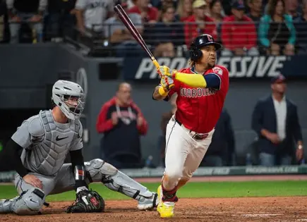 Guardianes lideran división central