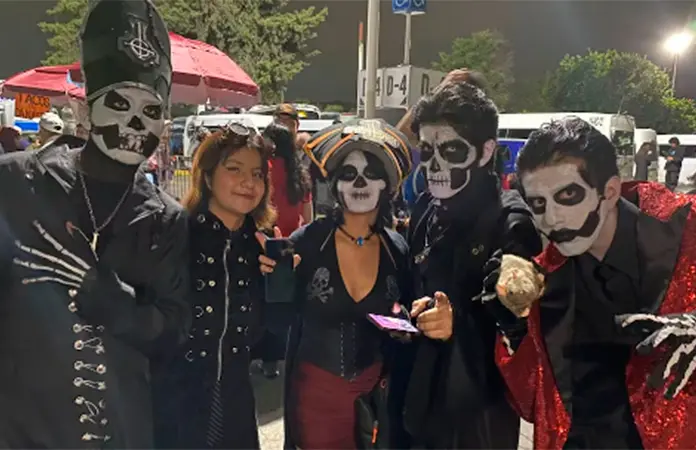 Revive la emoción del concierto de Ghost en México