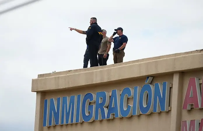 Tiroteo en ICE en Dallas; un detenido muere