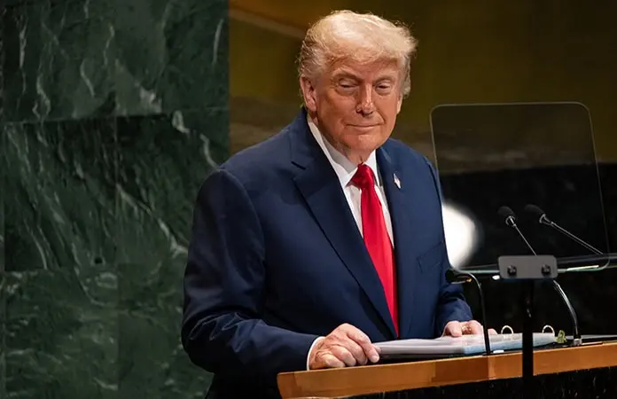 Trump se dice víctima de un “triple sabotaje”