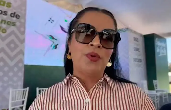 Alcaldesa de Zaragoza justifica su salario