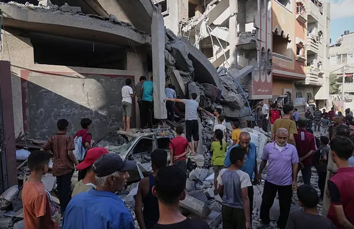 Ataques israelíes cobran 17 víctimas