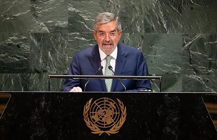 Es tiempo de mujeres: dice canciller