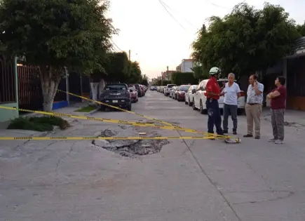 Fotos | Se abren más socavones en la capital