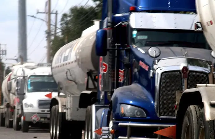 Incumple normativa 20% de transporte de materiales riesgosos