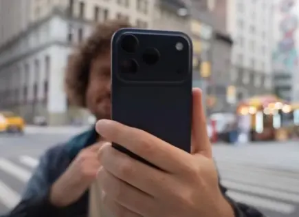 Realizan prueba al iPhone 17 Pro y lanzan reseña Realizan prueba al iPhone 17 Pro y lanzan reseña