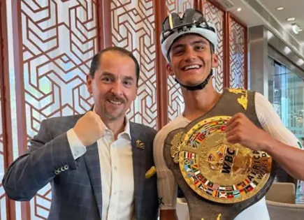 Recibe Del Toro cinturón del CMB