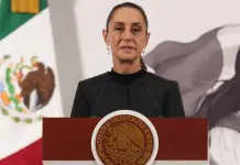 Negociar la ley, nunca: Sheinbaum a Salinas Pliego