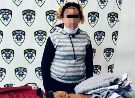 Capturan a mujer que robó en una tienda de ropa