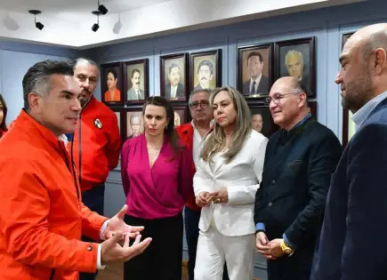 En reunión con Alito se pactó recuperar al PRI de SLP, dice Galindo