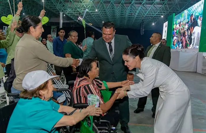 Alcaldes de la Zona Media rinden informe