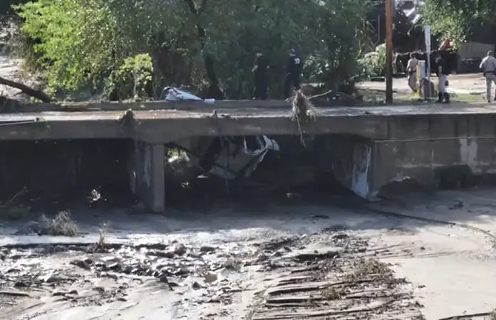 Arizona se inunda; reportan 4 muertos