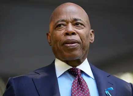 Alcalde de Nueva York abandona su campaña