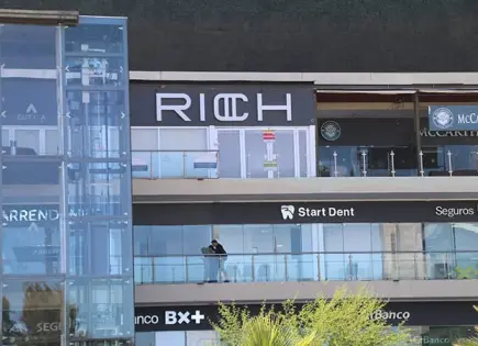 Clausuran obras de reparación en plaza Alttus