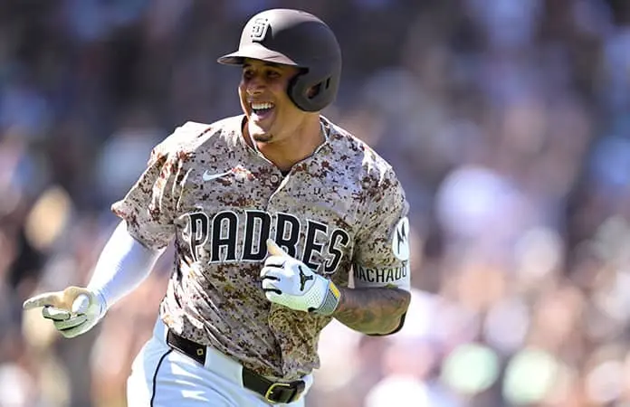 Con barrida Padres avanzan a la postemporada 