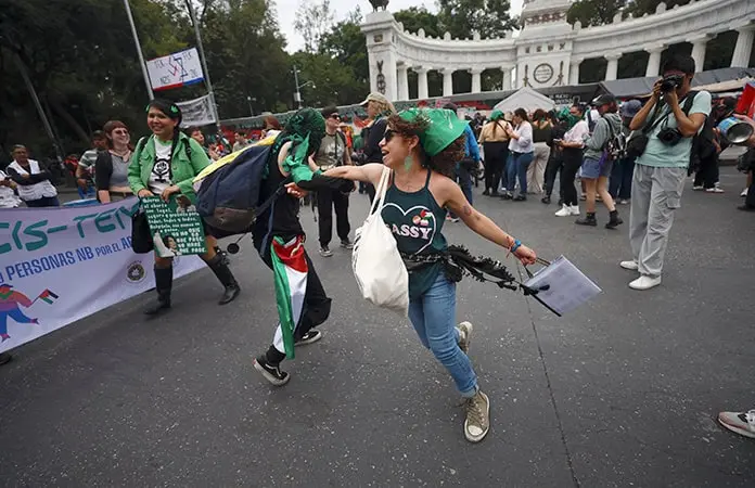 Persiste la lucha por aborto legal