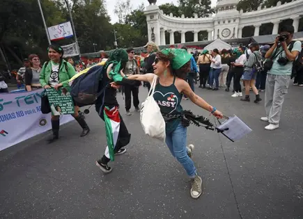 Persiste la lucha por aborto legal