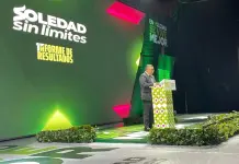 Rinde Navarro Muñiz su primer Informe de Gobierno Rinde Navarro Muñiz su primer Informe de Gobierno