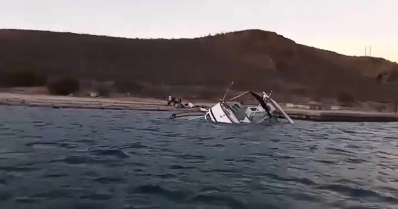 Yate Dakota naufragó en Sonora