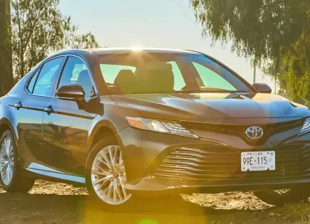 Toyota lanza en México el Camry Híbrido Toyota lanza en México el Camry Híbrido