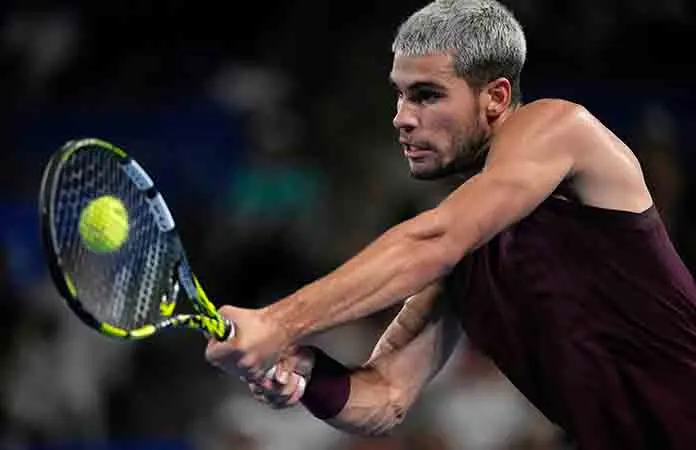 Alcanza Alcaraz la final en Tokio