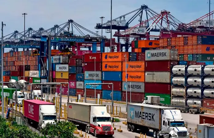 Dictan prisión oficiosa a exfuncionario aduanero por introducción de armas