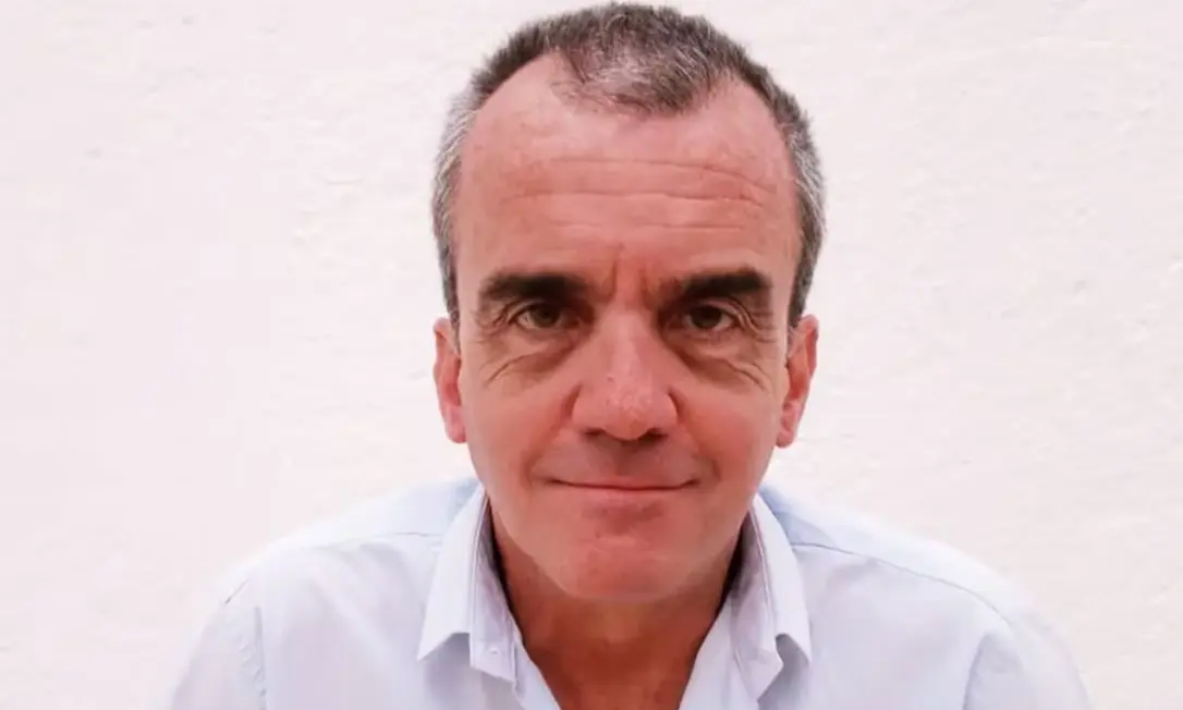 Fallece el actor Carlos Arau, recordado por su papel en Vecinos