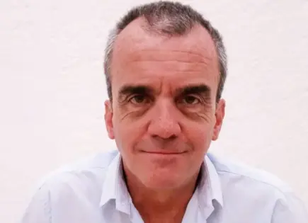 Fallece el actor Carlos Arau, recordado por su papel en Vecinos