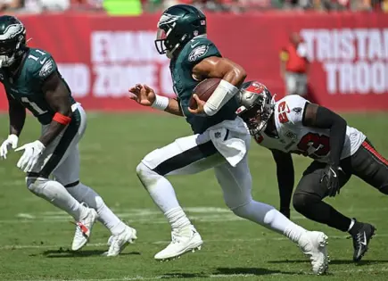 Malestar de A.J. Brown genera preocupación Malestar de A.J. Brown genera preocupación