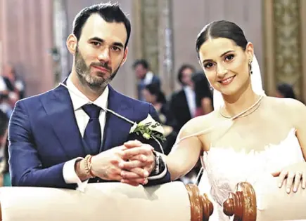 MARÍA & EDUARDO ¡ES AMOR!