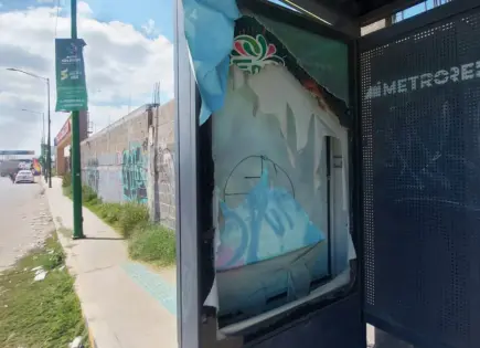 Con daños, 40% de paraderos de MetroRed: SCT Con daños, 40% de paraderos de MetroRed: SCT