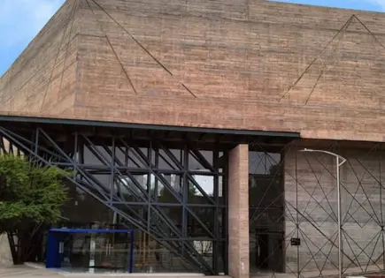 Hoy, conferencia Una ciudad en un jardín