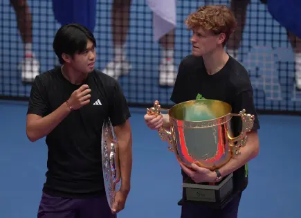 Jannik Sinner se corona en el Abierto de China