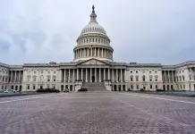 Senado rechaza financiamiento federal, demócratas provocan cierre de gobierno