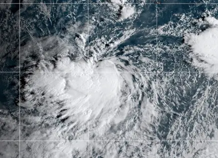 Tormenta tropical Octave se forma en el Pacífico lejos de tierra