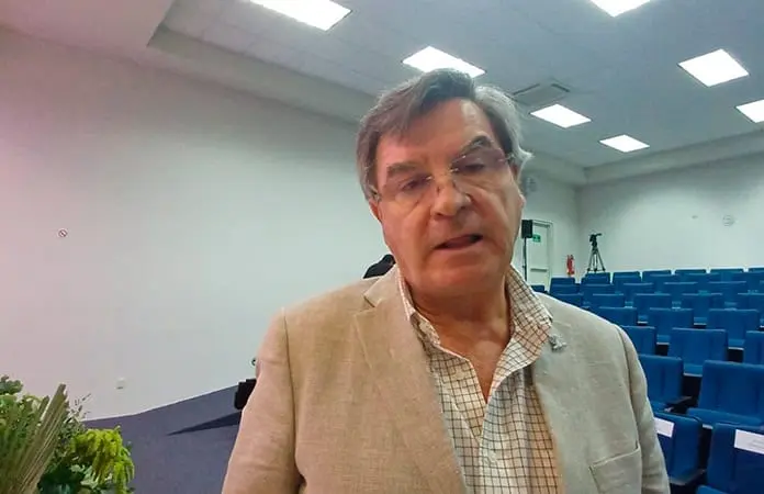 Luis Gerardo Ortuño pide supervisión de la obra.