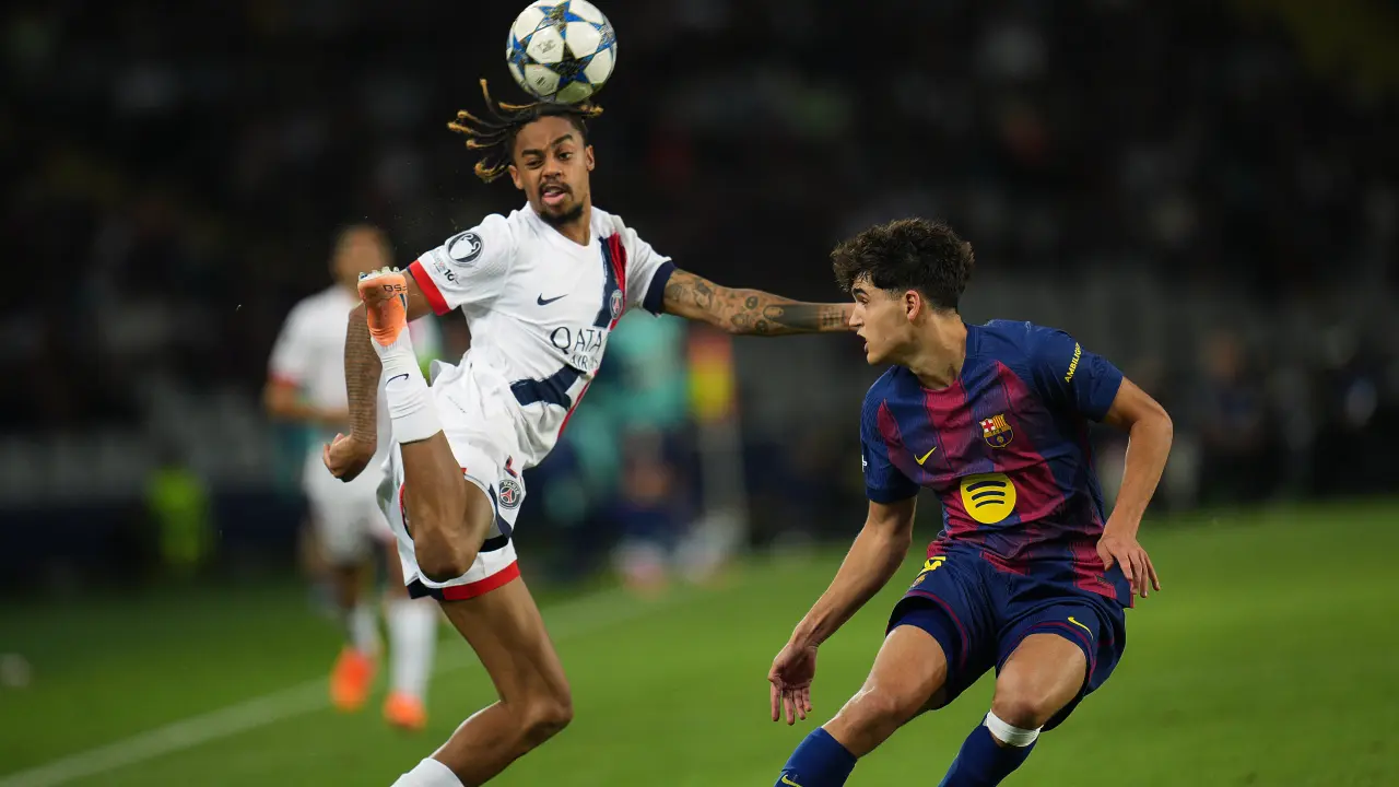 Barcelona y PSG subastan camisetas en apoyo a fundación Xana de Luis Enrique