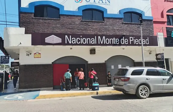 Estalla huelga en el Monte Piedad